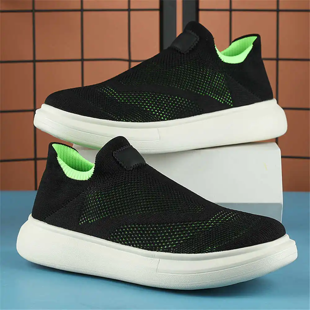 Calze con plateau scarpe marro - Home Gym Old School recensione e prezzo